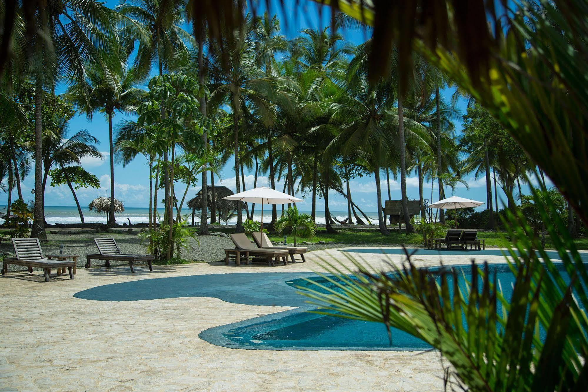 Clandestino Beach Resort Parrita Extérieur photo