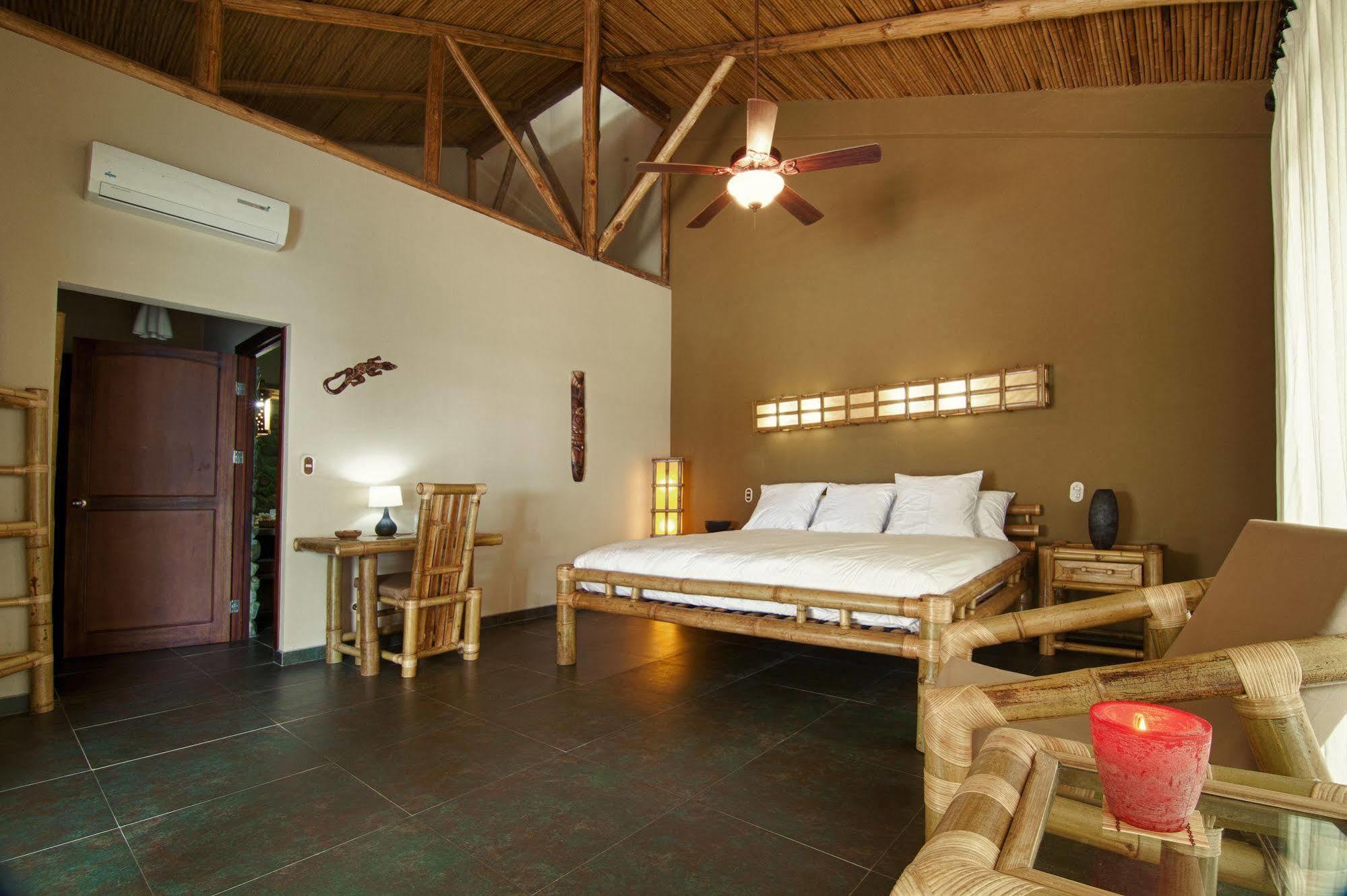 Clandestino Beach Resort Parrita Chambre photo