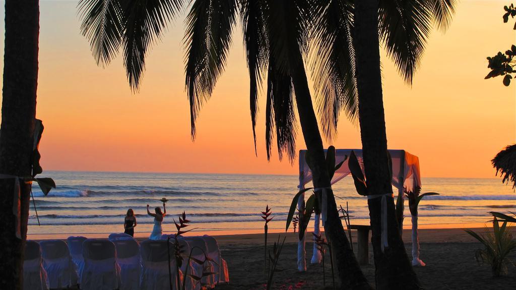 Clandestino Beach Resort Parrita Extérieur photo